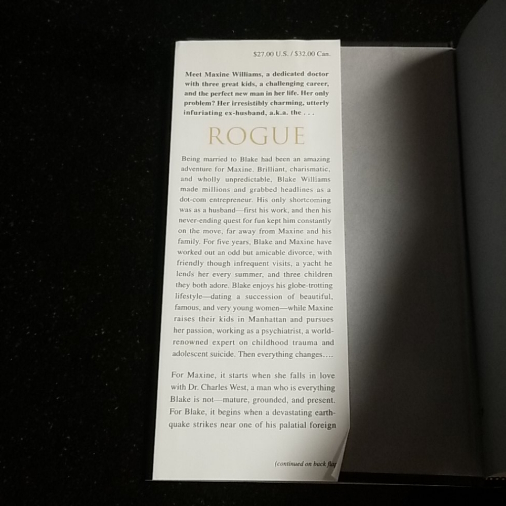 Danielle Steel ~~ROGUE - Picture 3 of 5